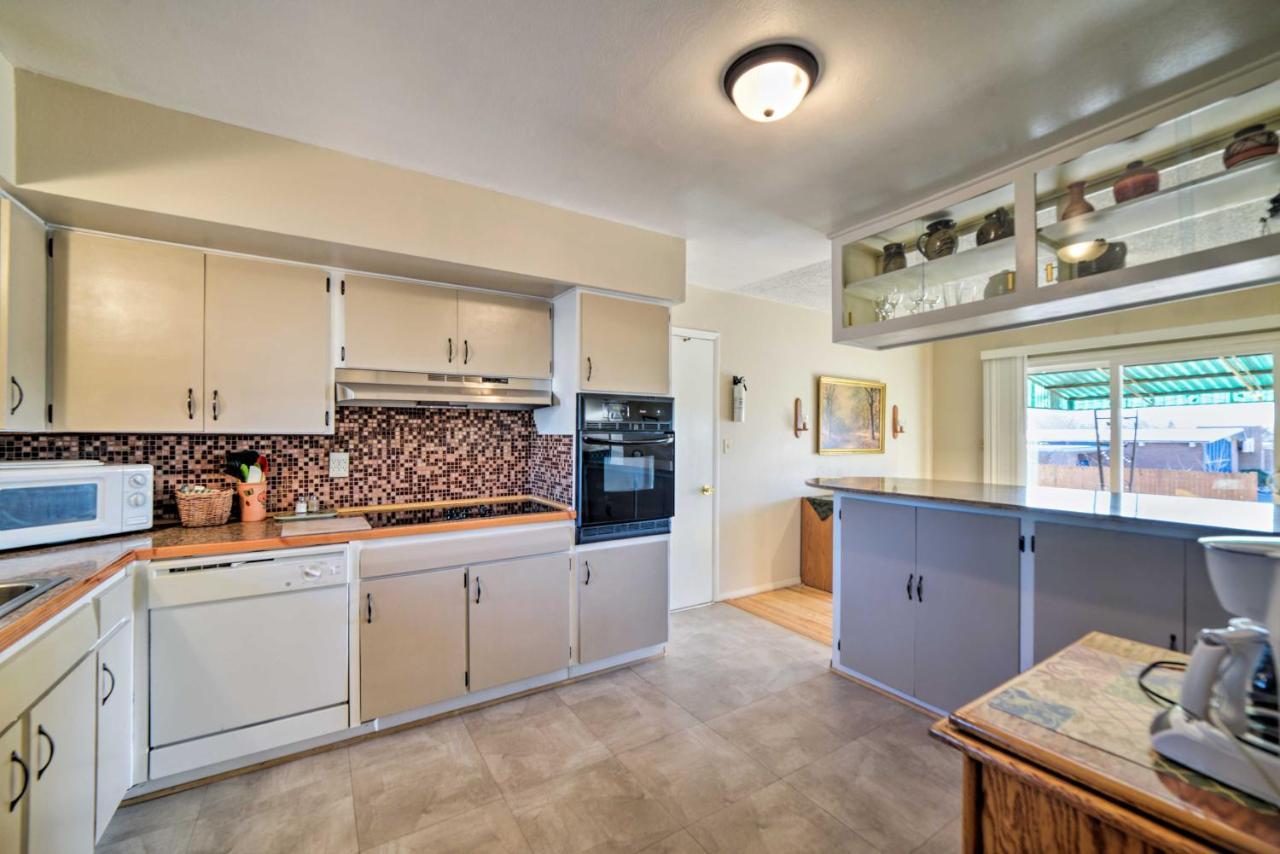 Family-Friendly Cortez Cedar House With Yard! المظهر الخارجي الصورة